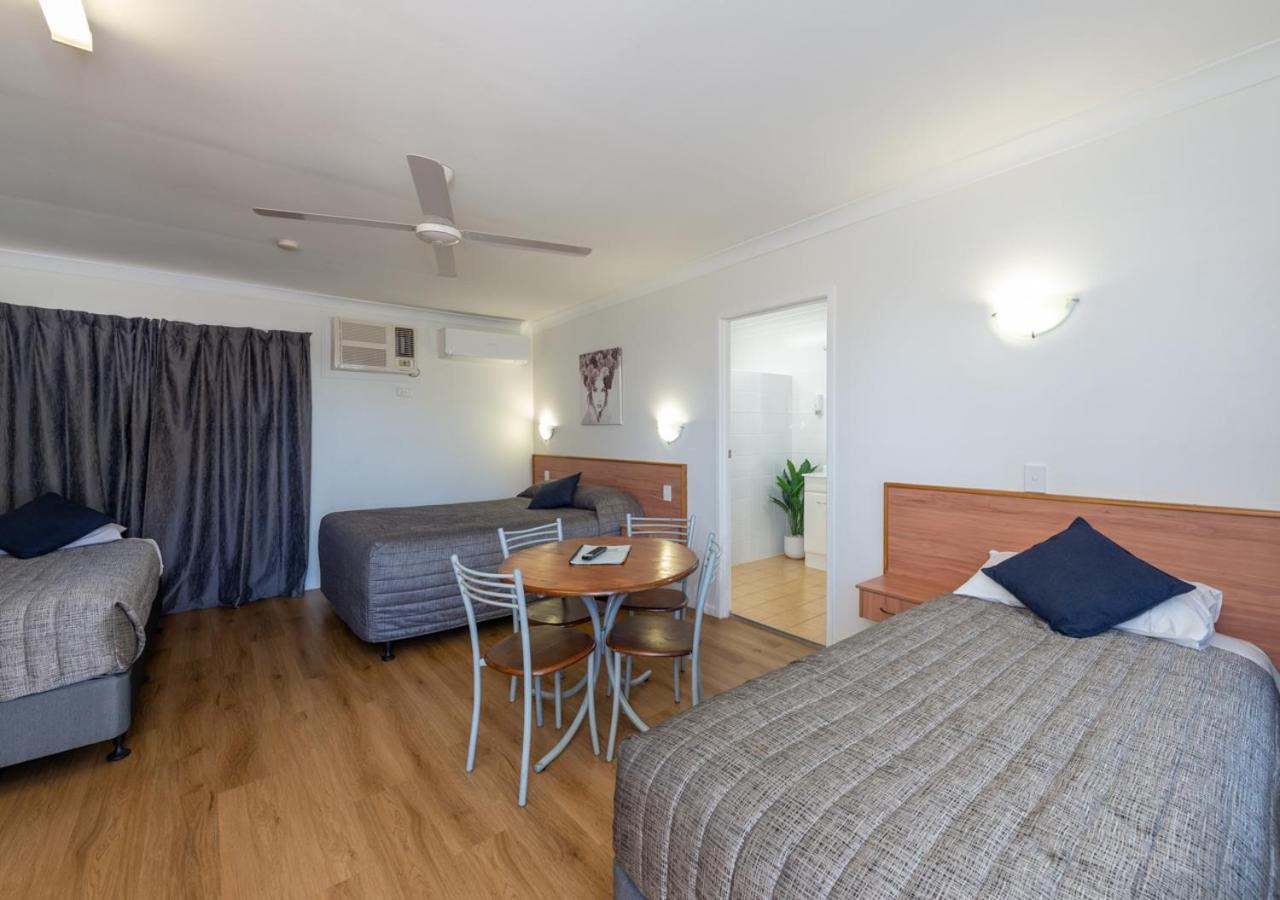 Riviera On Ruthven Motel Toowoomba Exterior photo