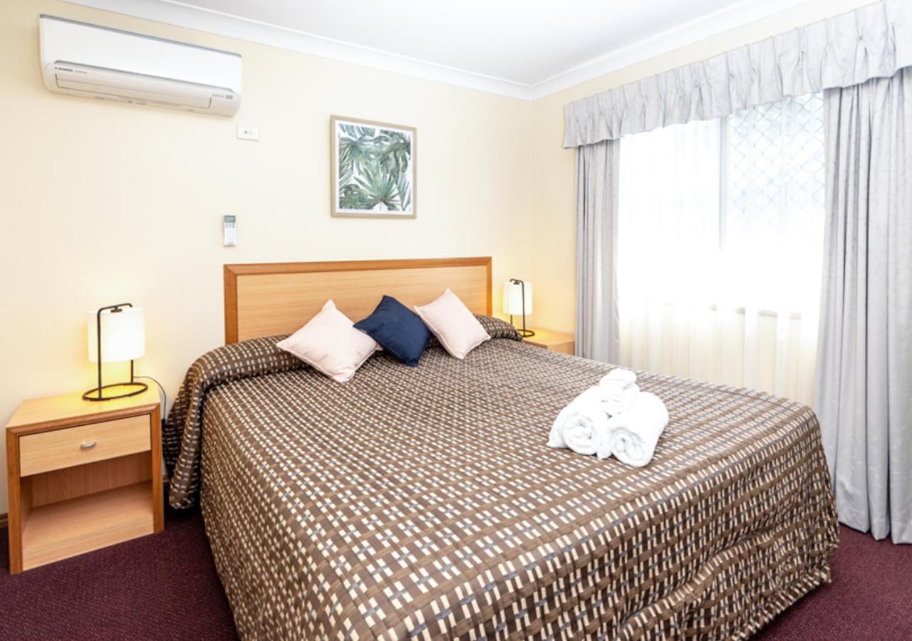 Riviera On Ruthven Motel Toowoomba Exterior photo