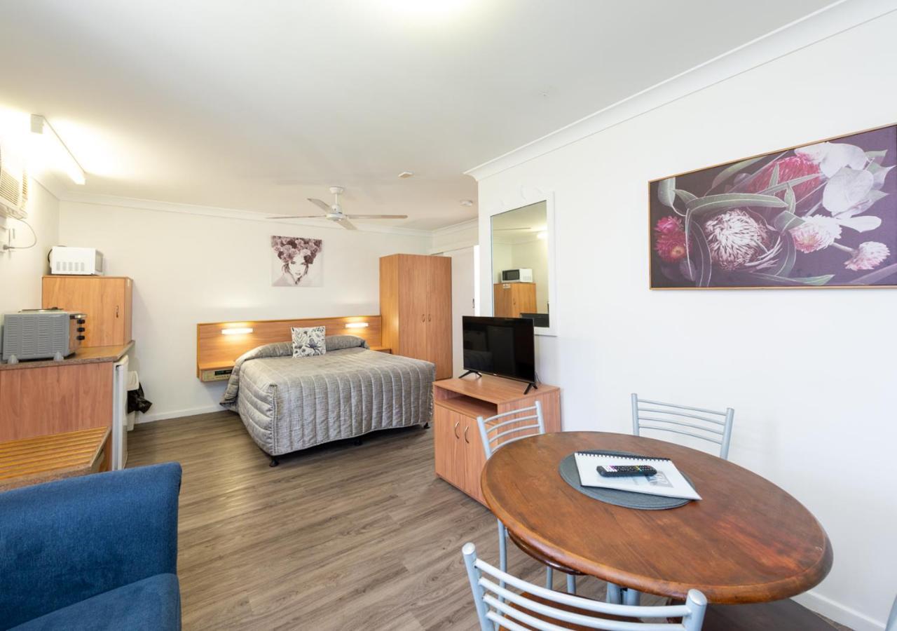 Riviera On Ruthven Motel Toowoomba Exterior photo