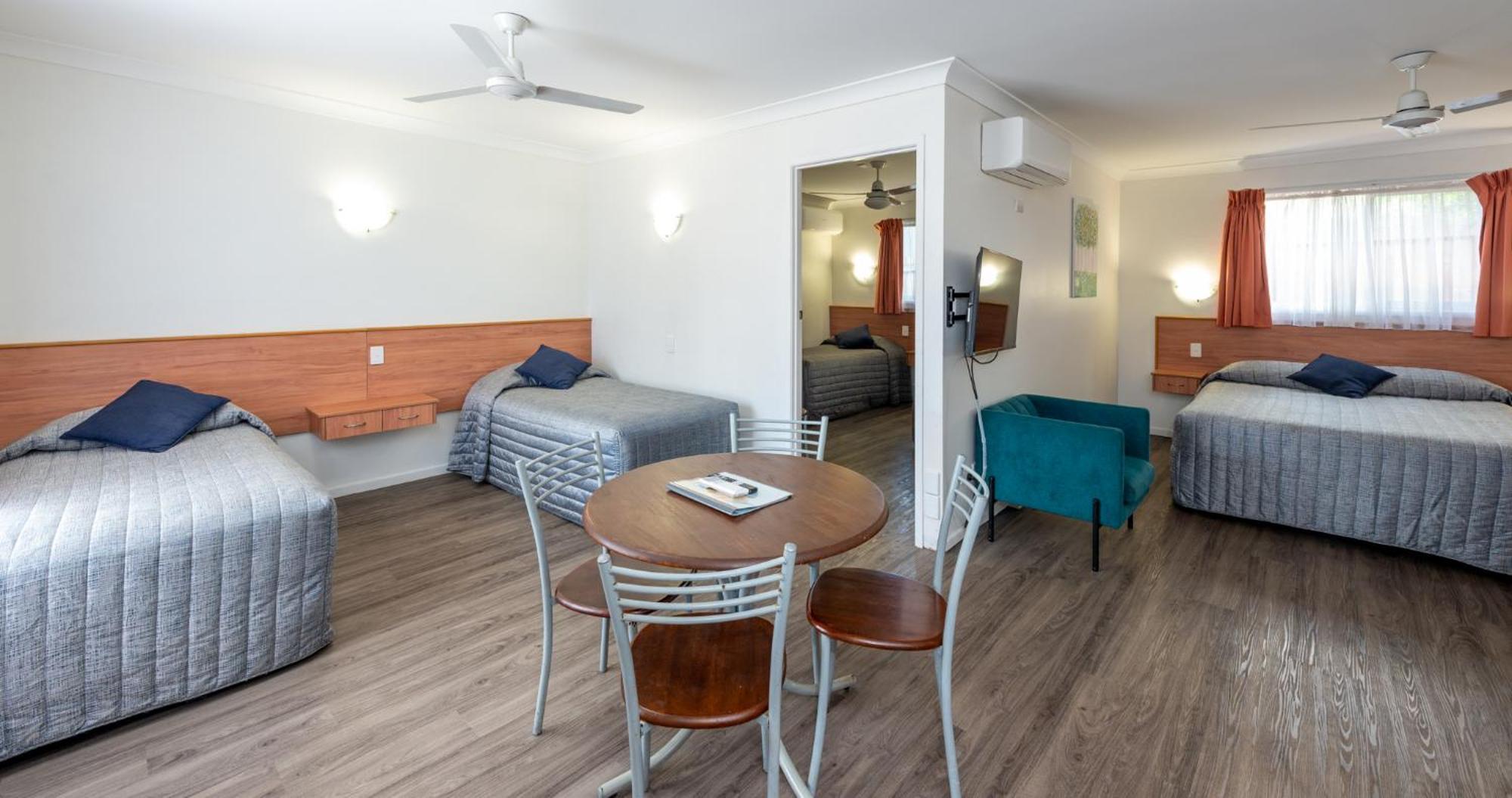 Riviera On Ruthven Motel Toowoomba Exterior photo